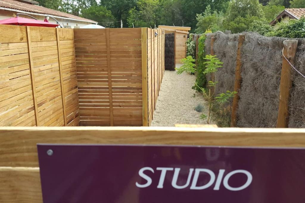 Le Chai De L'Ocean - Studio Avec Jardin Et Terrasse - Plage 300 M Soulac-sur-Mer Kültér fotó