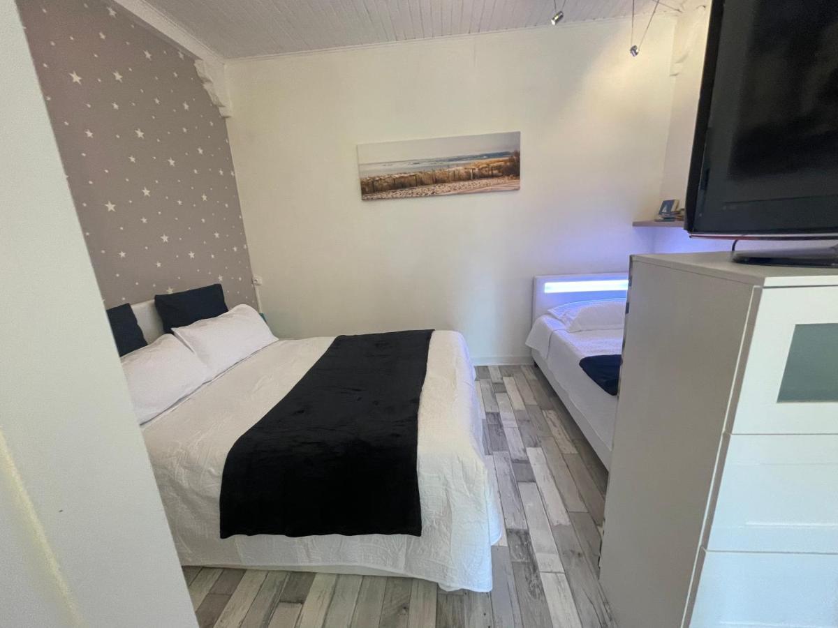 Le Chai De L'Ocean - Studio Avec Jardin Et Terrasse - Plage 300 M Soulac-sur-Mer Kültér fotó